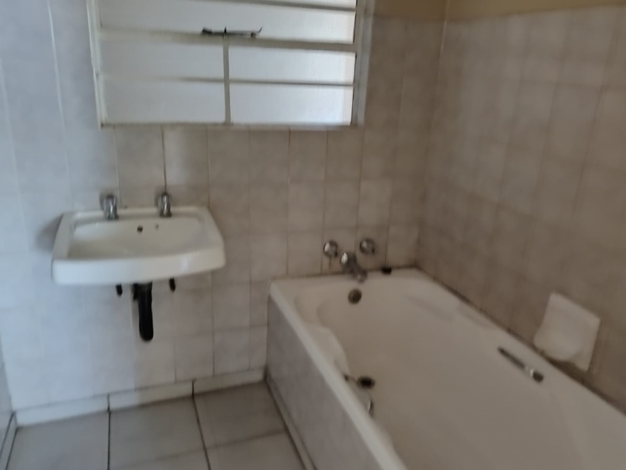 3 Bedroom Property for Sale in Geelhoutpark North West